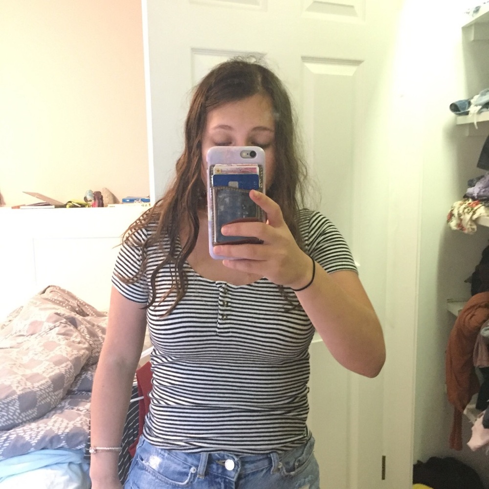 Super flattering striped T-shirt!